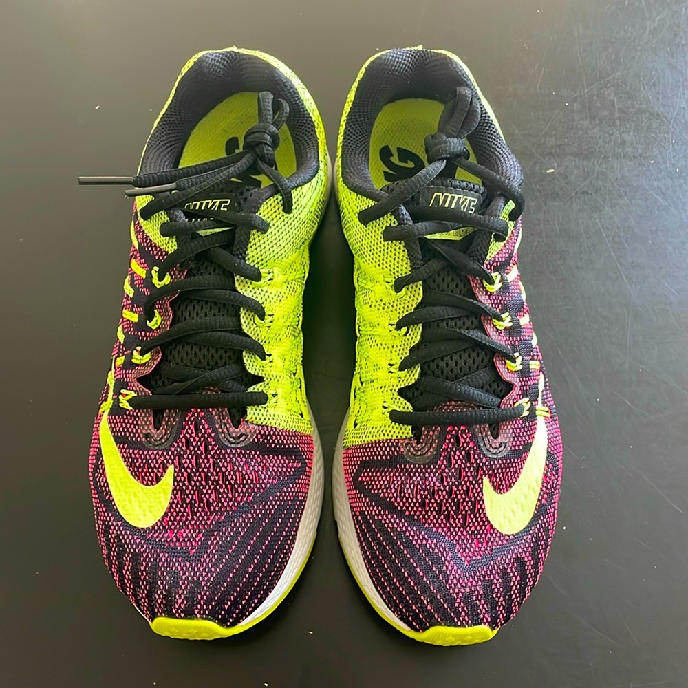 PRE- OWNED NIKE ZOOM ELITE 8 RUNNING SHOES WOMEN’S SIZE 7.5